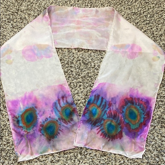 Elegant Multicolor Silk Scarf - Picture 3 of 6